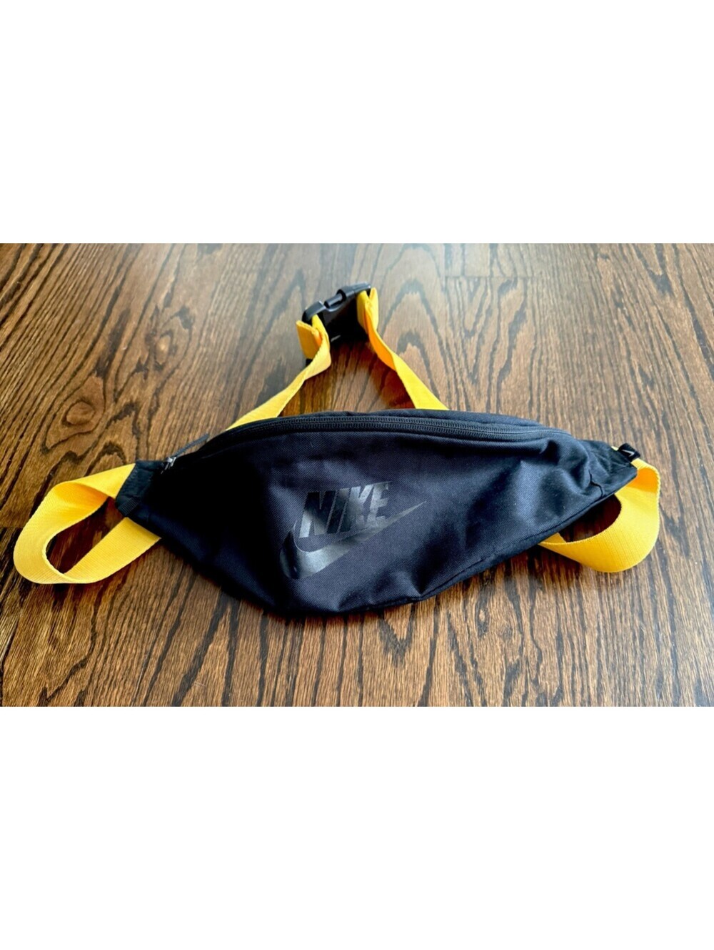 Nike Fanny Pack Waist Bag Black Yellow Adjustable Strap Swoosh Hip Pack